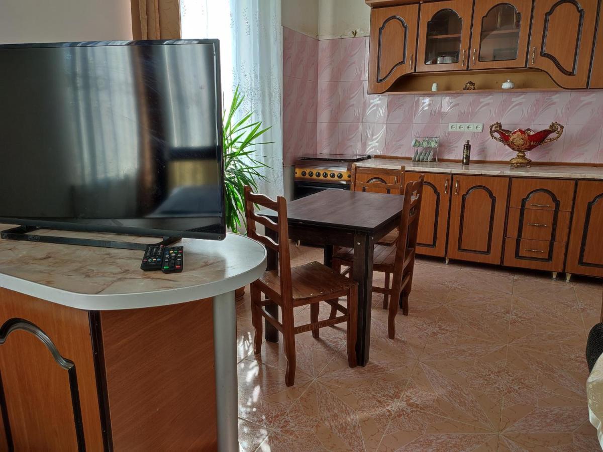 Guesthouse Tea Kutaisi Dış mekan fotoğraf